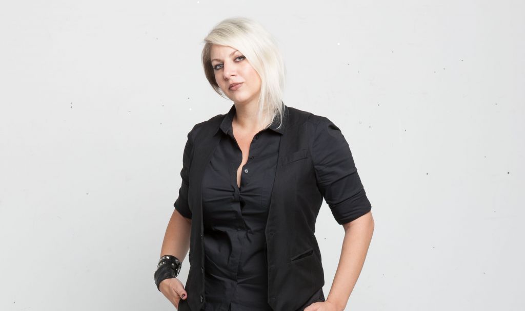 11 ερωτήσεις στην Στέλλα Κάλτσου