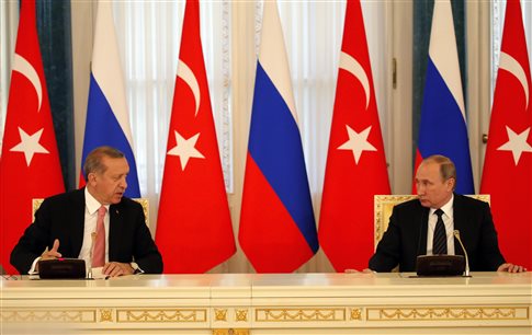 Τουρκικοί ύμνοι για την «προσέγγιση» με Ρωσία-«Μηνύματα» προς Δύση