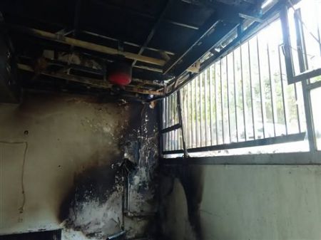 Εξάρχεια: Εμπρηστική επίθεση σε κτήριο που φιλοξενούνται πρόσφυγες