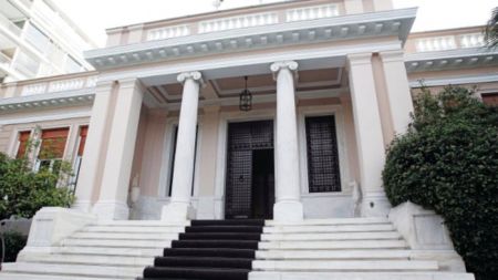 Διυπουργική για το προσφυγικό το απόγευμα της Τρίτης