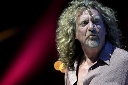 Στο πλευρό των προσφύγων ο θρύλος των Λεντ Ζέππελιν, Ρόμπερτ Πλαντ