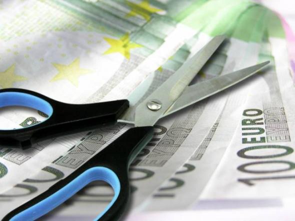 Προτάσεις για τους κατώτατους μισθούς των νέων