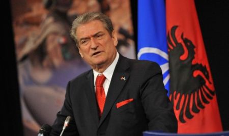 Μπερίσα: Τρίτος παράγοντας εκτροχίασε τη διαπραγμάτευση για την υφαλοκρηπίδα