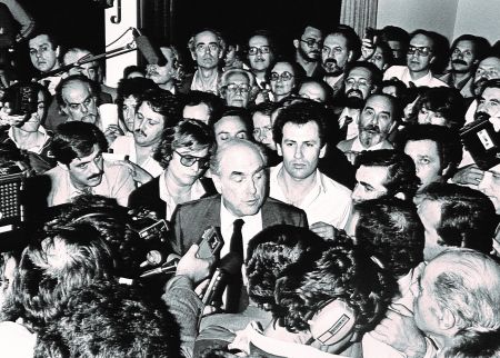 Επέτειος: 35 χρόνια από την Αλλαγή