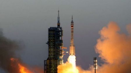 Σε πρόβα οι Κινέζοι για τη συναρμολόγηση διαστημικού σταθμού