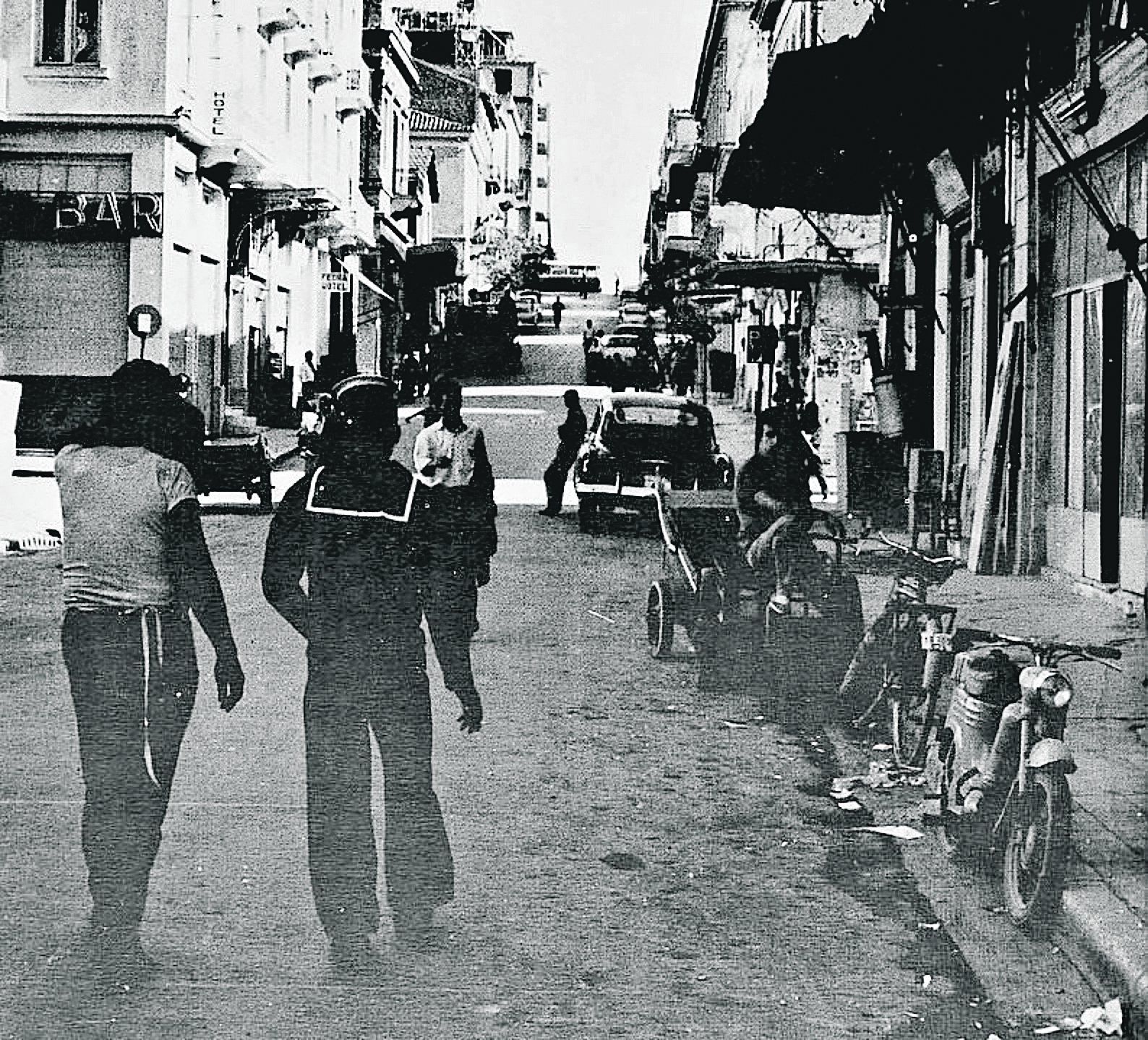 Λαϊκά πάθη στο μεγάλο λιμάνι