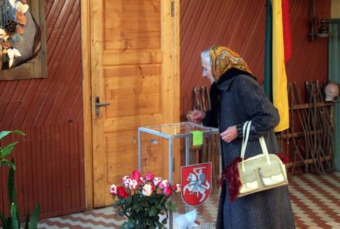 Λιθουανία-Εκλογές: Κόμμα που είχε μόλις 1 έδρα βγήκε πρώτο | tovima.gr