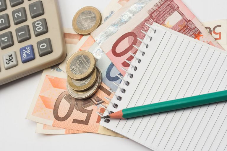 Μείωση 0,7% στο διαθέσιμο εισόδημα των νοικοκυριών το β’ τρίμηνο | tovima.gr