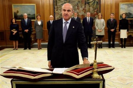 Ισπανία: Εξακολουθεί να αποπληρώνει πρόωρα το δάνειο για τράπεζες