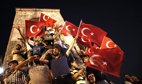 NATO: Επιβεβαιώνει  πως τούρκοι στρατιωτικοί ζήτησαν άσυλο από μέλη του
