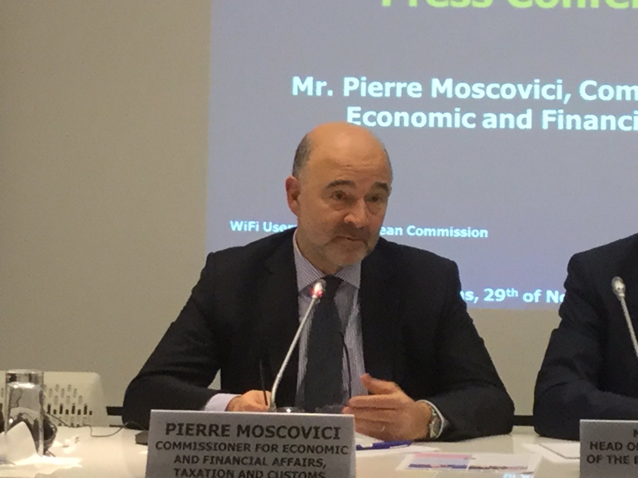 Μοσκοβισί: Προϋπόθεση η συμφωνία επί της αρχής αυτή την εβδομάδα