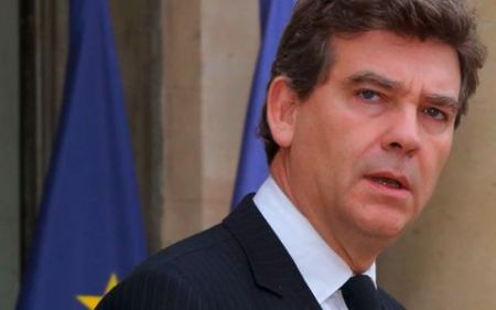 Ανοίγει η προεδρική κούρσα στους γάλλους Σοσιαλιστές, με πρώτο τον Μοντεμπούργκ