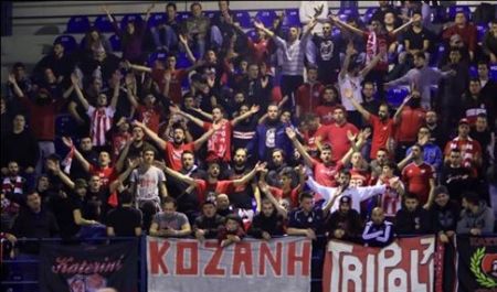 Πέντε συλλήψεις μετά τα επεισόδια στο κλειστό γήπεδο βόλεϊ στου Ρέντη