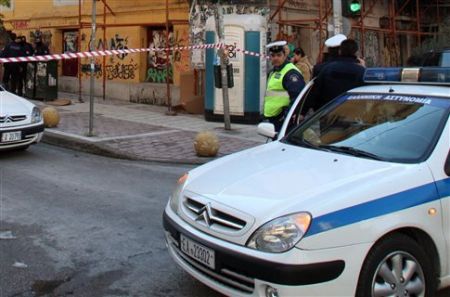 Επεισόδιο με συμπλοκές προσφύγων στην πλατεία Βάθη