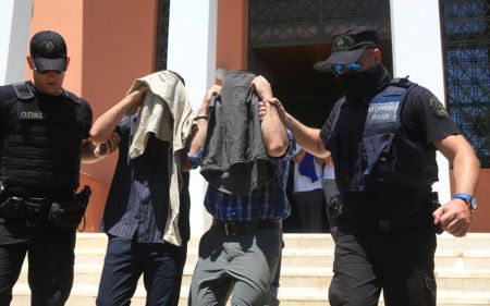 51 διωχθέντες από την Χούντα κατά της έκδοσης των τούρκων αξιωματικών