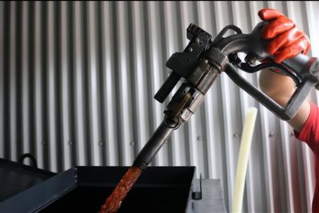 Σταθάκης: Θα πάρουμε μέτρα αν υπάρξει έκρηξη στις τιμές καυσίμων