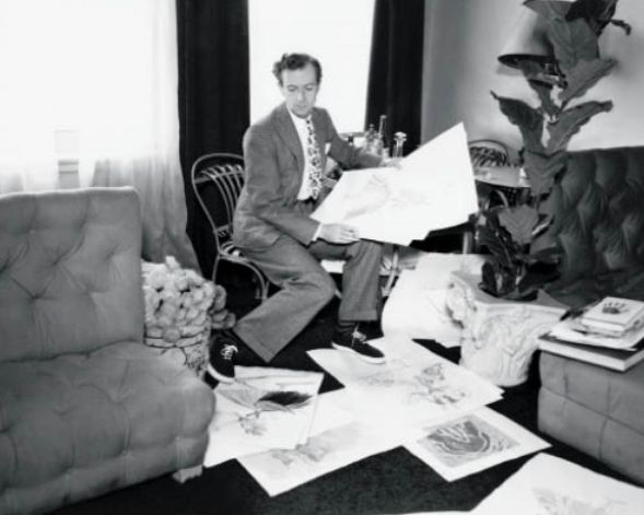 Σέσιλ Μπίτον κατ’ οίκον