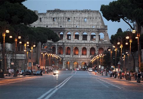 Κατάσκοποι χάκερ έβαλαν στο στόχαστρο Ρέντσι, Ντράγκι κ.α