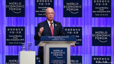 Deutche Welle: Στη σκιά του λαϊκισμού το Νταβός