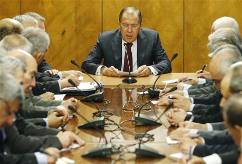 Η Ρωσία ελπίζει σε διάλογο με τον Τραμπ και «καλεί» τις ΗΠΑ στο συριακό τραπέζι