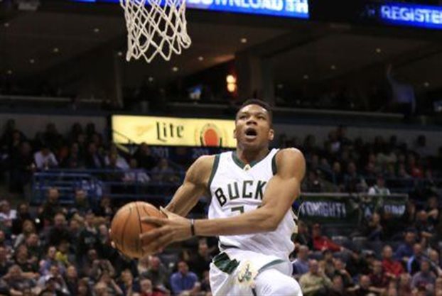 Σούπερ και νικητής ο Αντετοκούνμπο