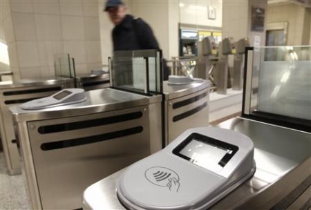 Κλειστοί και την Κυριακή τρεις σταθμοί του Μετρό