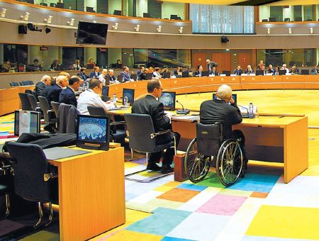 Τα σενάρια 5 οίκων για την Ελλάδα