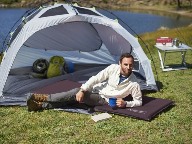 Εχετε αϋπνία; Κάντε κάμπινγκ!