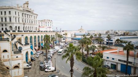 Η Μέρκελ στη χώρα του «ευρωπαϊκού ονείρου»