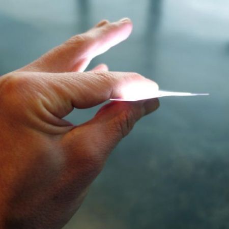 Χαρτί που τυπώνεται με φως αντί για μελάνι!