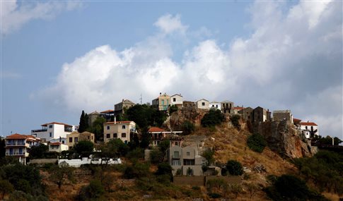 Μια αγροτική γιατρός εξυπηρετεί ολόκληρη την Αλόννησο