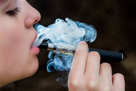 Επιχείρησε να περάσει στην Τουρκία 13.500 φιαλίδια υγρού για ηλεκτρονικό τσιγάρο