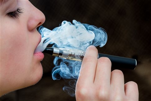 Επιχείρησε να περάσει στην Τουρκία 13.500 φιαλίδια υγρού για ηλεκτρονικό τσιγάρο