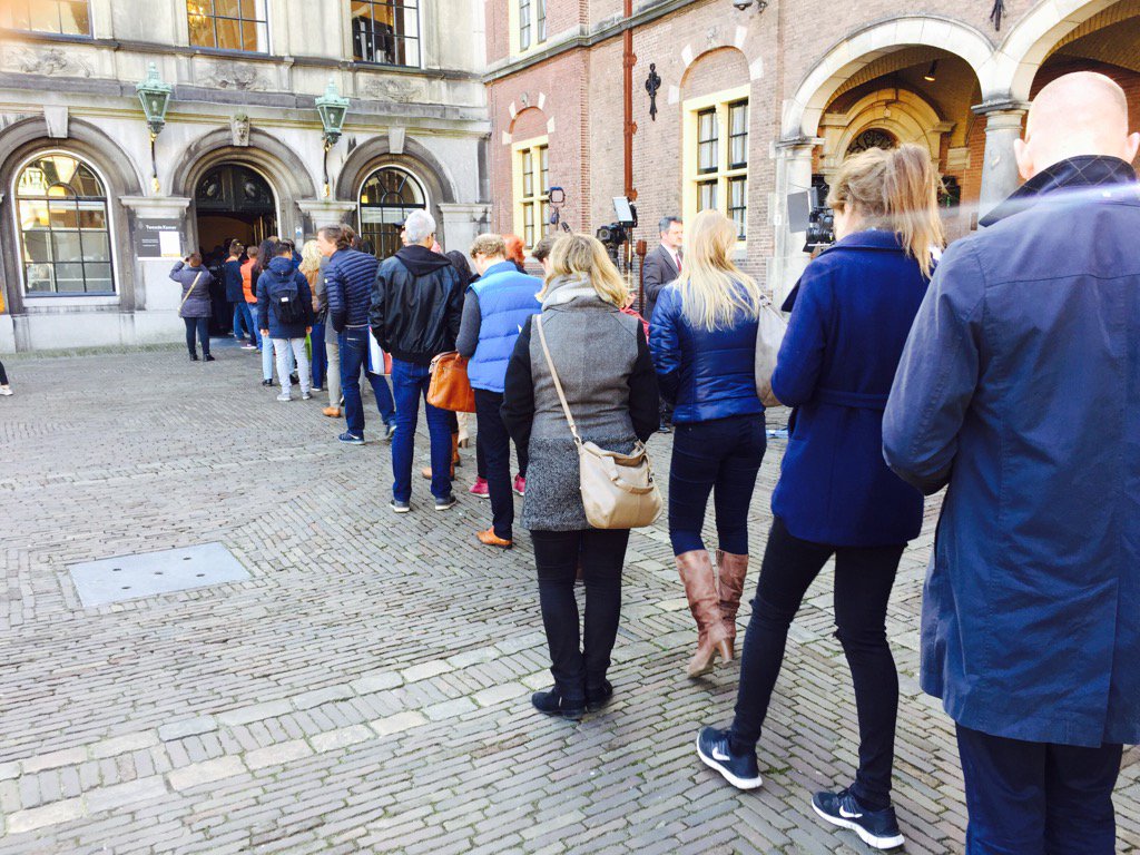 Εκλογές στην Ολλανδία: Νίκη του Μαρκ Ρούτε, μένει πίσω ο λαϊκιστής Βίλντερς