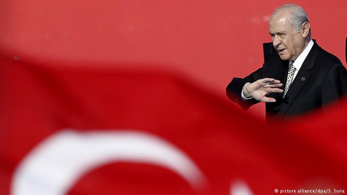 Το δημοψήφισμα διχάζει τους τούρκους εθνικιστές