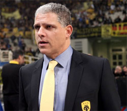 «Μόνιμος» προπονητής ο Μανωλόπουλος στην AEK