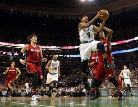 Σούπερ Παπαγιάννης στην ανατροπή των Κινγκς