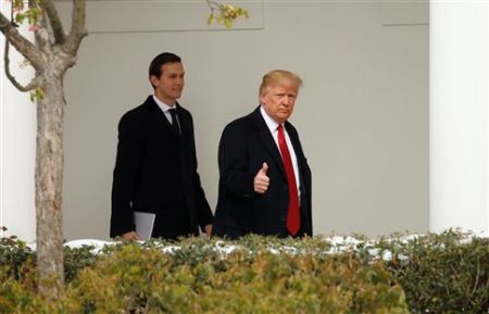 Η Γερουσία καλεί τον γαμπρό του Τραμπ για τις επαφές με τη Ρωσία