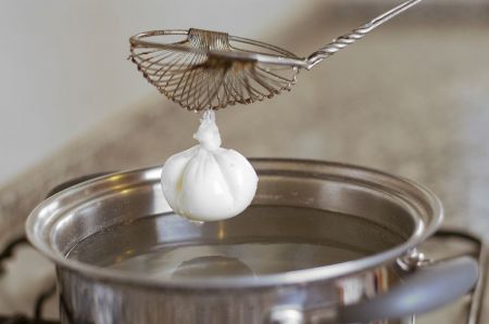 Πώς να φτιάξετε τα τέλεια ποσέ αβγά