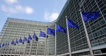 Κομισιόν: Προτάσεις για την ενίσχυση του κοινωνικού πυλώνα στην ΕΕ