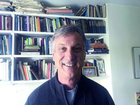 «Η εξάσκηση στο γράψιμο απελευθερώνει το ταλέντο»