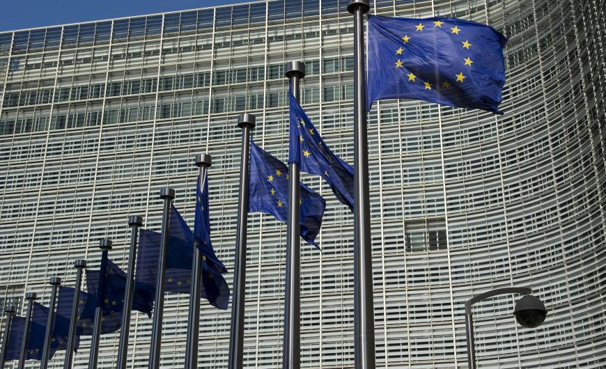 Κομισιόν: Προς υποβάθμιση του στόχου για την ανάπτυξη του 2017