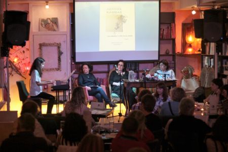 Ποιήματα σε «Λευκό Καμβά»