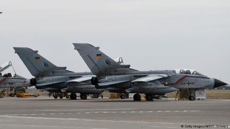 DW: Γερμανοί βουλευτές ζητούν αποχώρηση από το Ιντσιρλίκ