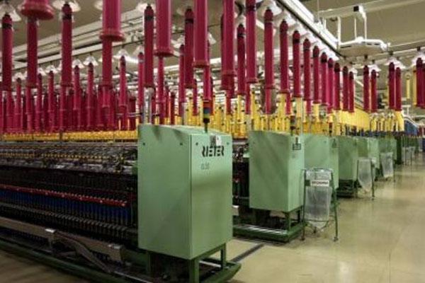 Μεταποίηση: Συρρίκνωση, αλλά με βραδύτερο ρυθμό τον Μάιο