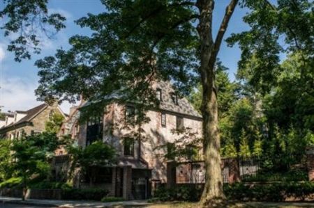 Οι Ομπάμα αγόρασαν τελικά το σπίτι που νοίκιαζαν στην Ουάσινγκτον