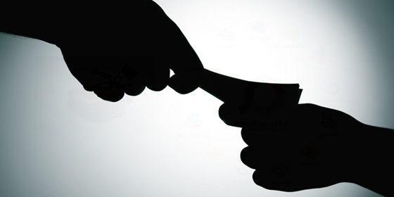 EY: Τρίτη στον κόσμο η Ελλάδα σε ζητήματα διαφθοράς