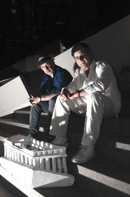 Γιάννης Μπέζος – Πέτρος Φιλιππίδης: Η γυναίκα είναι «πίσω» αλλά ο άνδρας δειλός