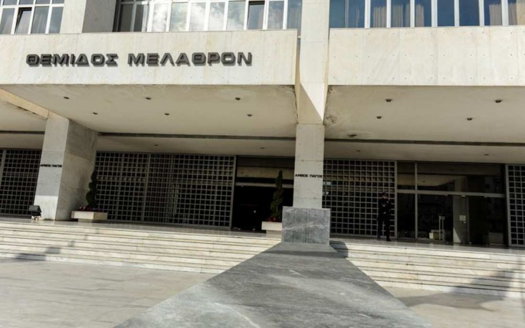 Η ηλεκτρική καρέκλα της νέας Οικονομικής Εισαγγελέως