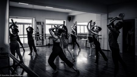 «Το δικό μας παραμύθι» στο Θέατρο Δόρα Στράτου